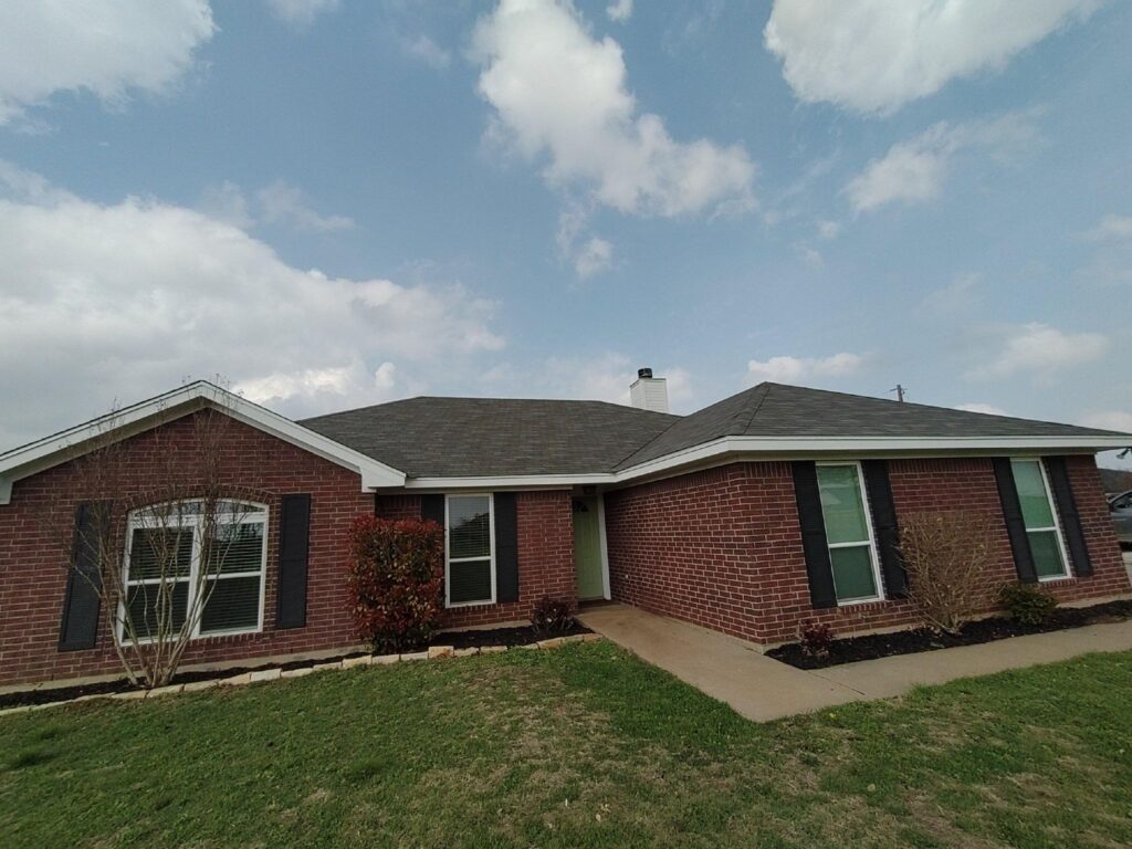 Roofing services in Colorado Springs, CO